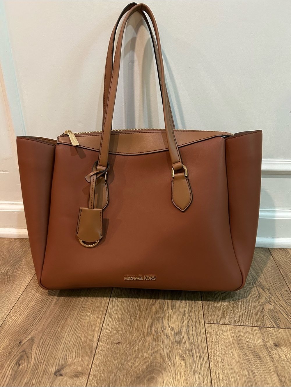 Michael Kors Women’s Brown Leather Large Tote Bag